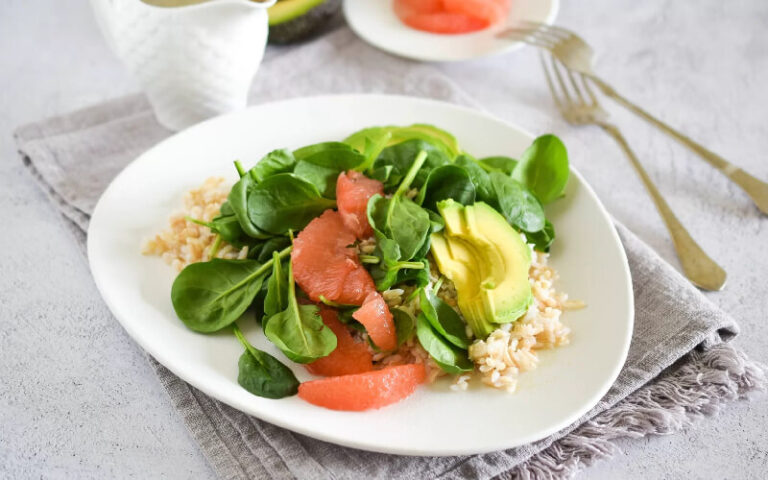 Brown Rice Salad with Avocado and Grapefruit